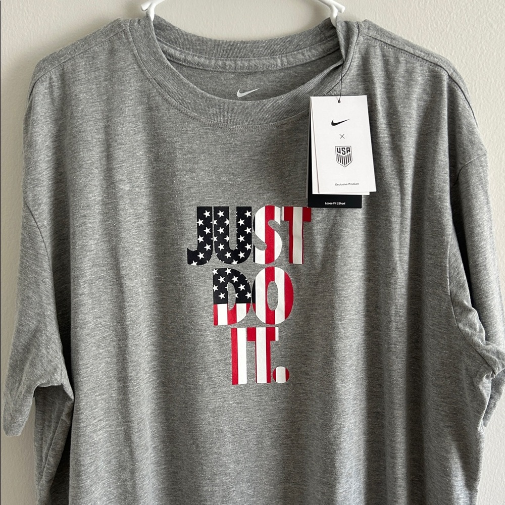 US Soccer Nike 'Just Do It' Graphic T-Shirt
